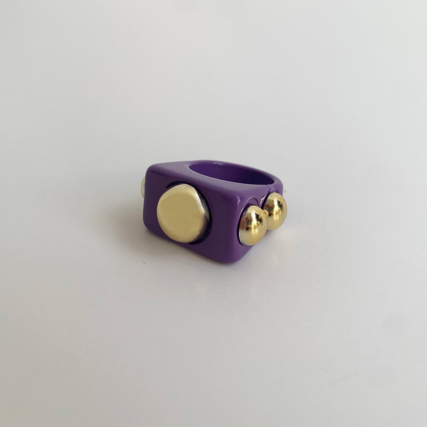 acrylic stud ring in purple