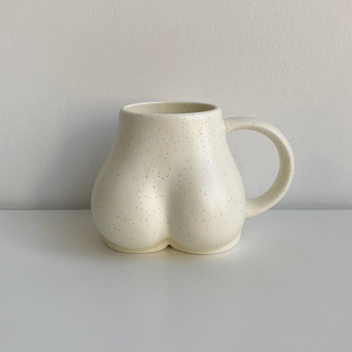 body figure ceramic mug back in cream